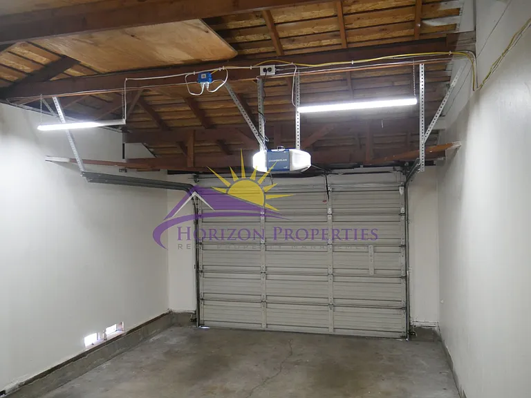 7296 Farm Dale Way — Photo 14