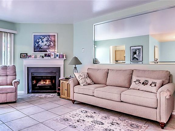 4th image of 62 Victoria Dr 1362 #1362
