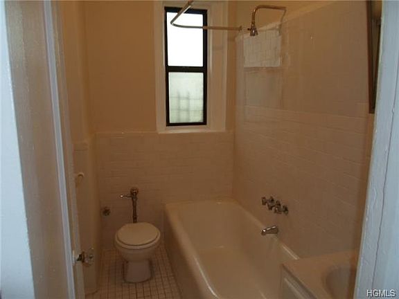 5th image of 870 W 181st St APT 1