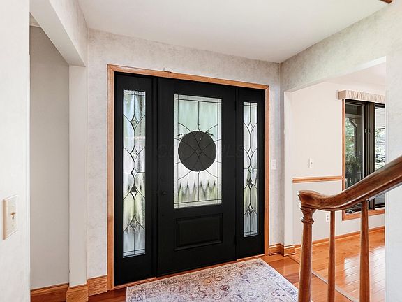 3rd image of 410 Washington Square Ct