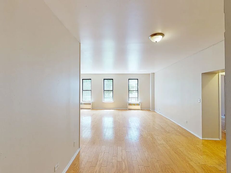 1st image of 208 W 119th St APT 3S