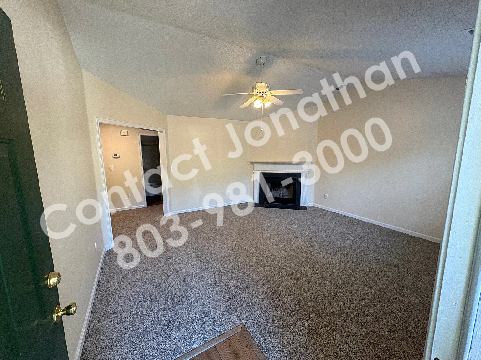 2 bed, 960 sqft, $1,600 — Photo 2