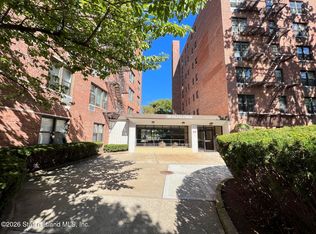 100 Colfax Ave APT 6Z, Staten Island, NY