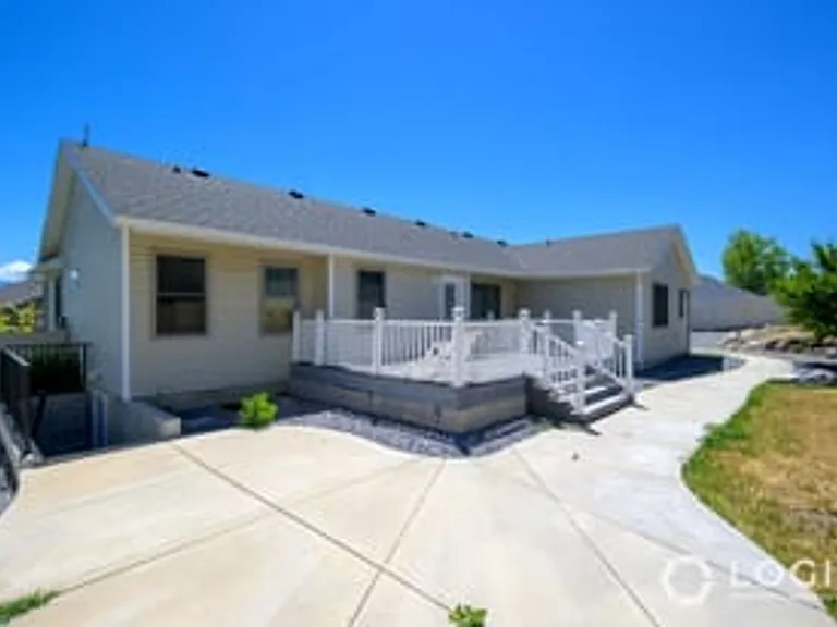 3987 S Lake Mountain Dr #DOWNSTAIRS — Photo 2