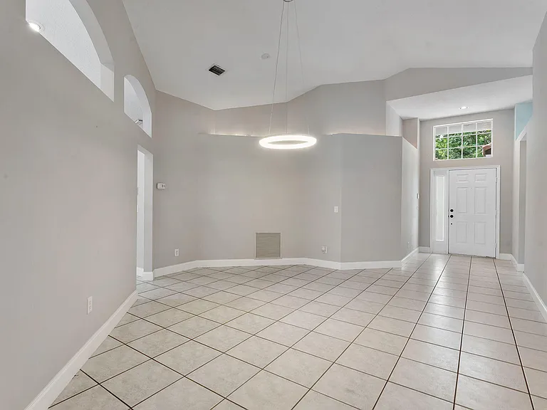 981 Delray Lakes Dr — Photo 6