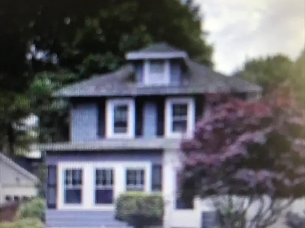 12 Regina Rd, Lynn, MA 01904