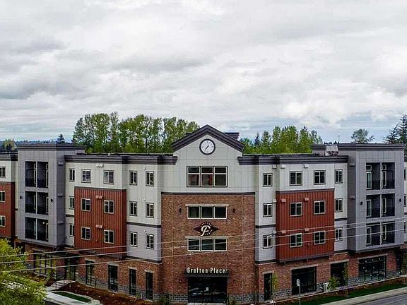 5th image of 989 S Burlington Blvd #321