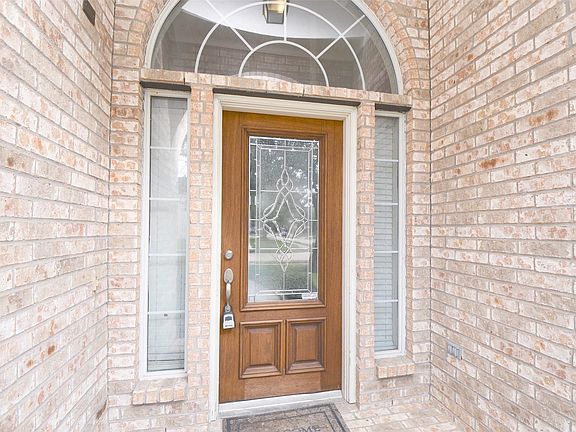 3rd image of 13109 Broad Bay Ln