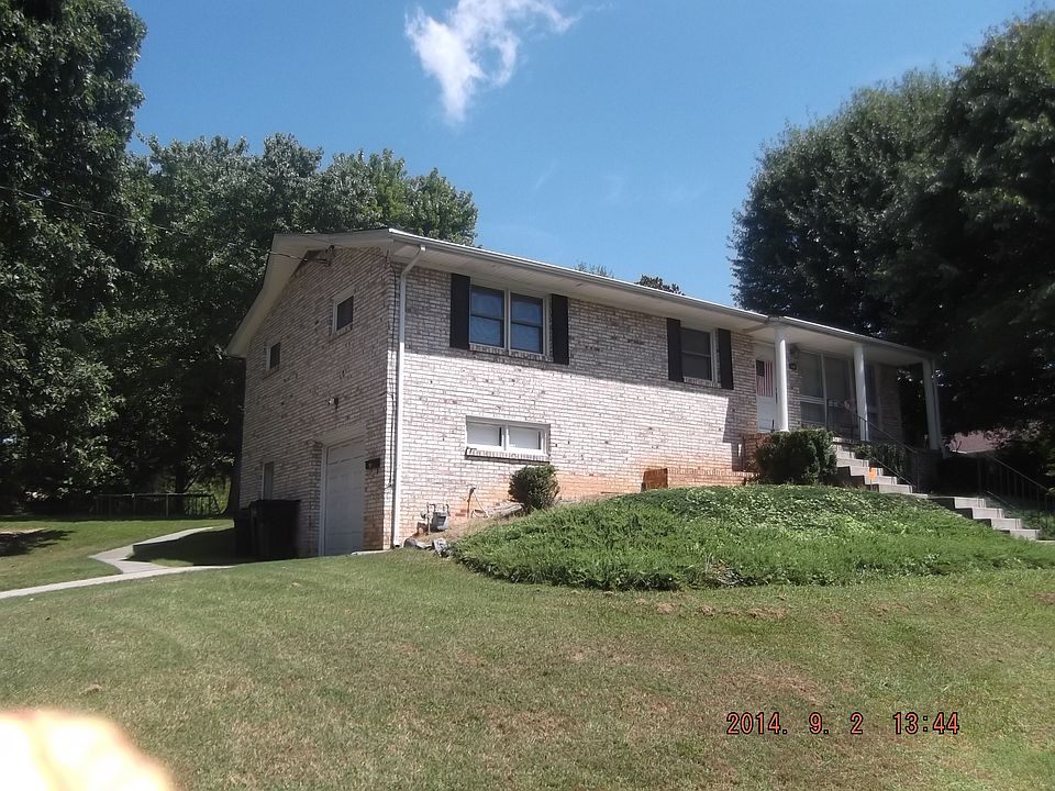 1st image of 110 Milford Pl
