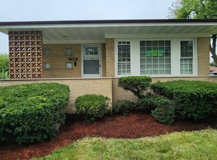 15600 University Ave, Dolton, IL 60419
