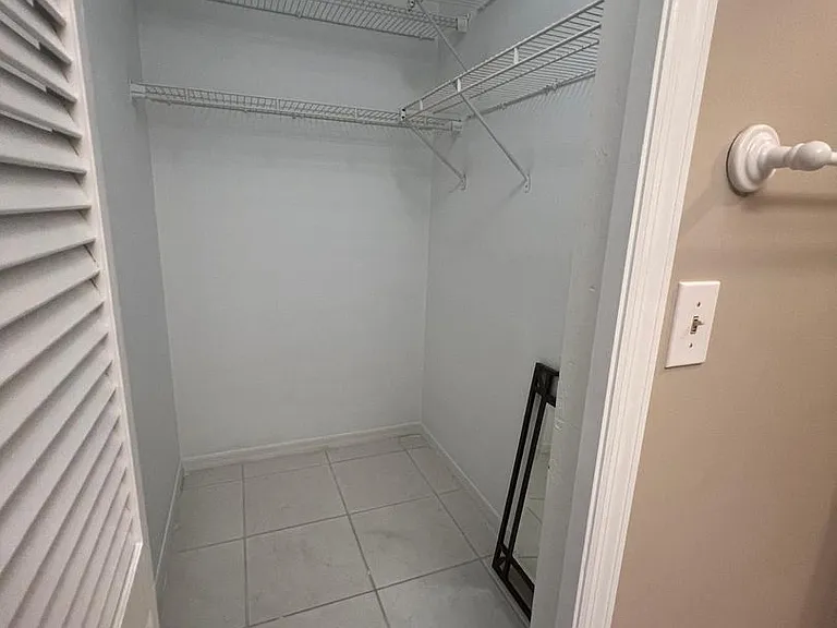 13076 Cross Creek Ct #408 — Photo 32