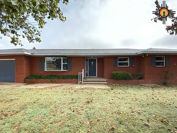 2nd image of 1205 W Yucca Ave