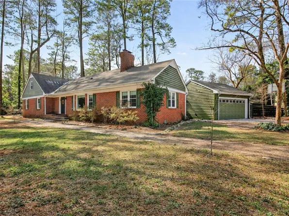 3501 Lynnwood Dr, Virginia Beach, VA 23452