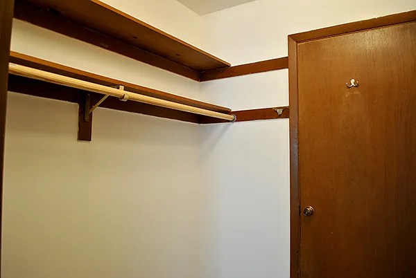 2495 N. Oakland Ave — Photo 11