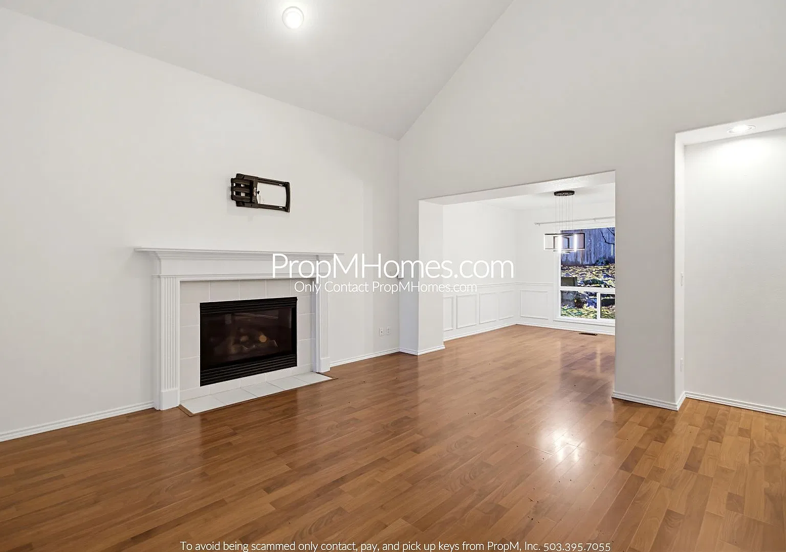 Inviting Portland Home with Fireplace, A/C & Fenced Yard! — Photo 4