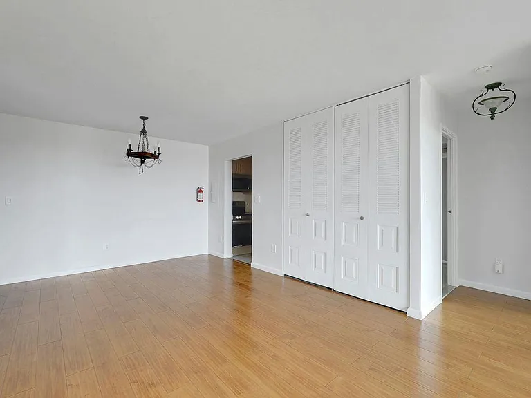 9019 Wall St #6B — Photo 9