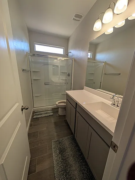 4 bed, 2228 sqft, $2,200 — Photo 4