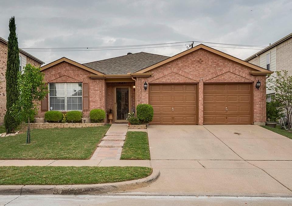 1st image of 828 Big Sky Ln