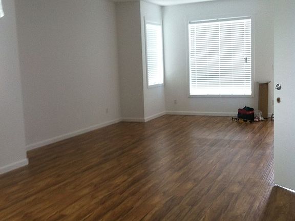 5th image of 7128 N Richmond Ave APT 4