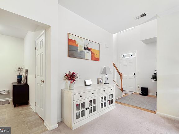 3rd image of 43890 Hickory Corner Ter Unit 103