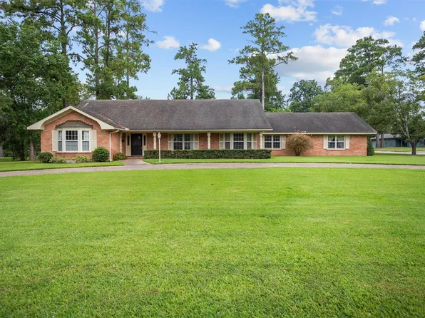 900 Wildbriar Dr, Lufkin, TX 75904