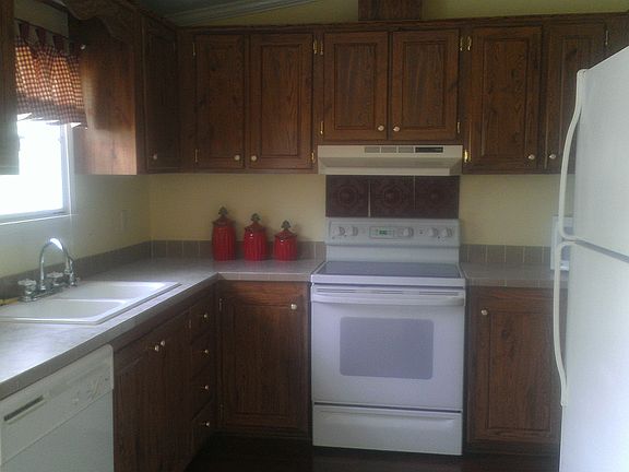 5th image of 206 Church St