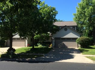1122 Artisan Dr, Madison, WI 53704