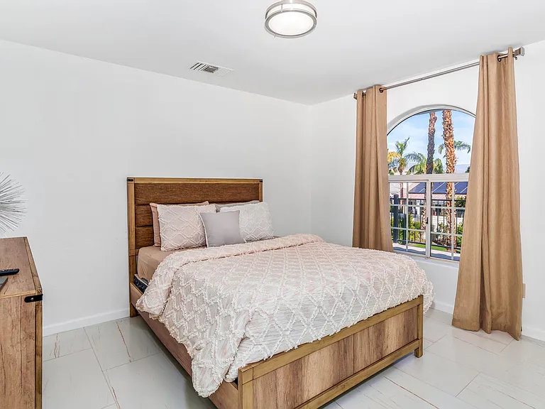 29886 Whispering Palms Trl — Photo 37