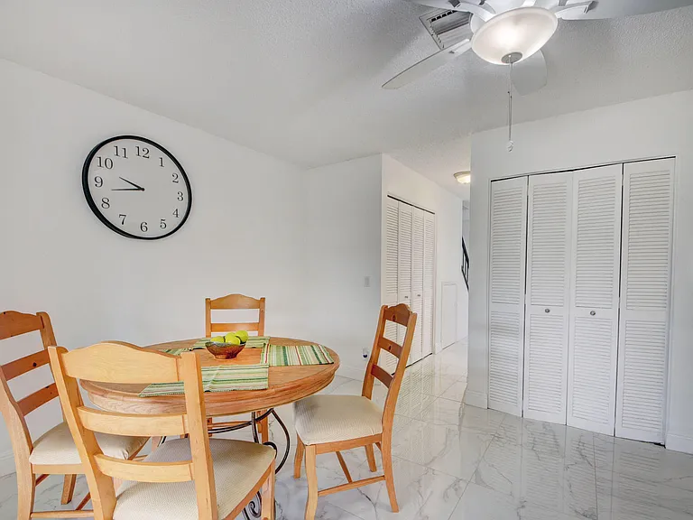 11862 Brier Patch Ct E — Photo 14