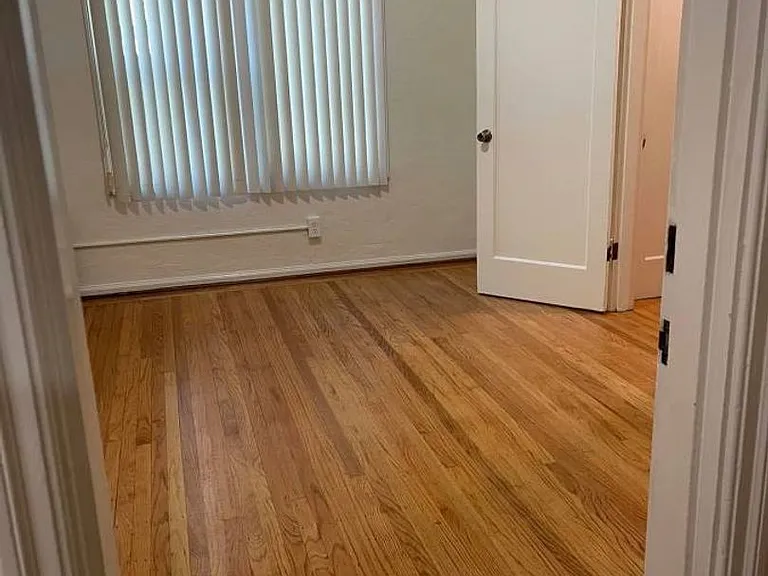 2516 Piedmont Ave — Photo 31