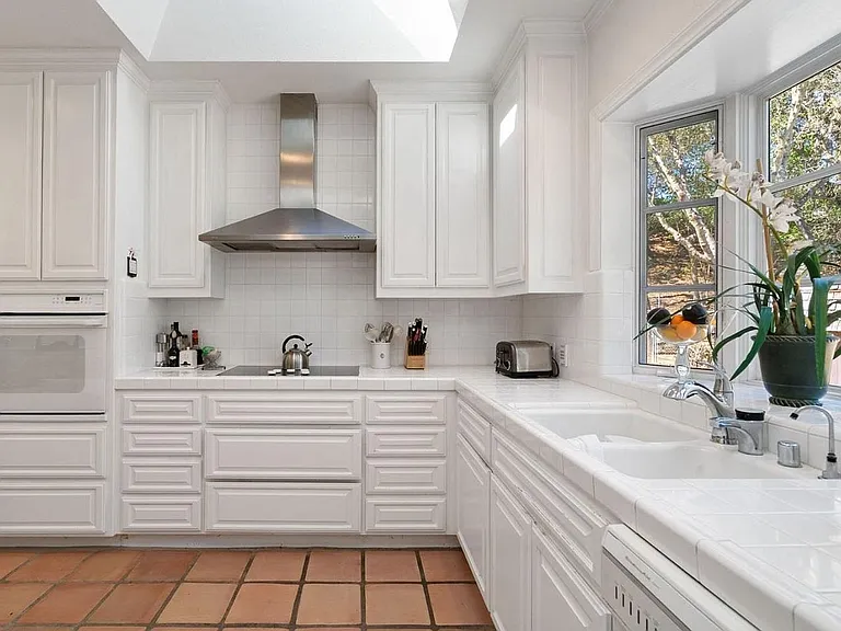14985 Quito Rd — Photo 7