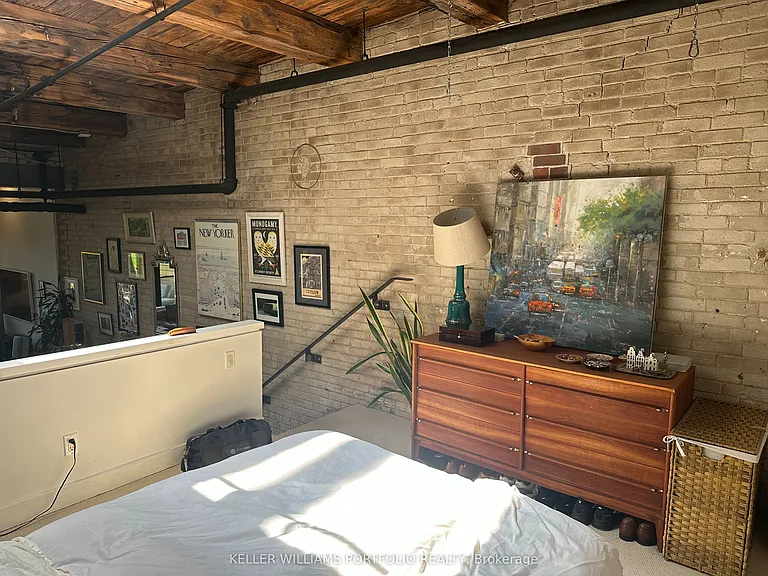 347 Sorauren Ave #122 — Photo 16
