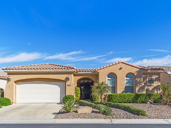 2nd image of 81126 Avenida Lorena
