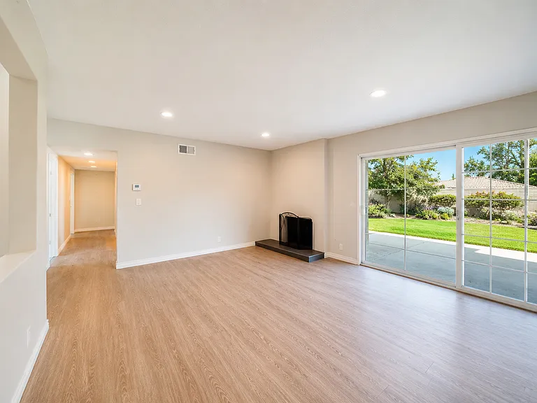 20723 Northampton St — Photo 2