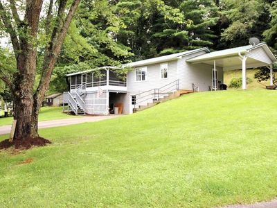 100 Blaine Rd, Franklin, NC, 28734