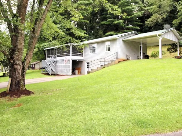 100 Blaine Rd, Franklin, NC 28734