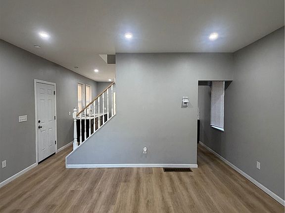 4th image of 141 3rd Ave
