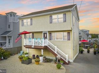 104 E 29th St, Ship Bottom, NJ 08008