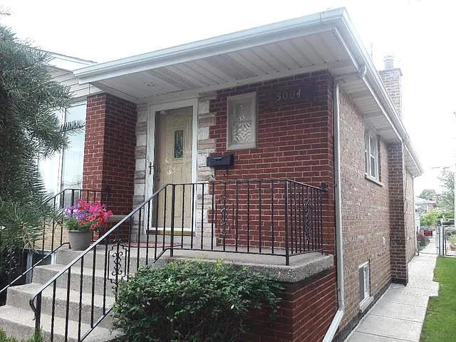 5004 S Latrobe Ave photo 1