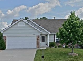 389 Midjay Dr, Liberty, MO 64068