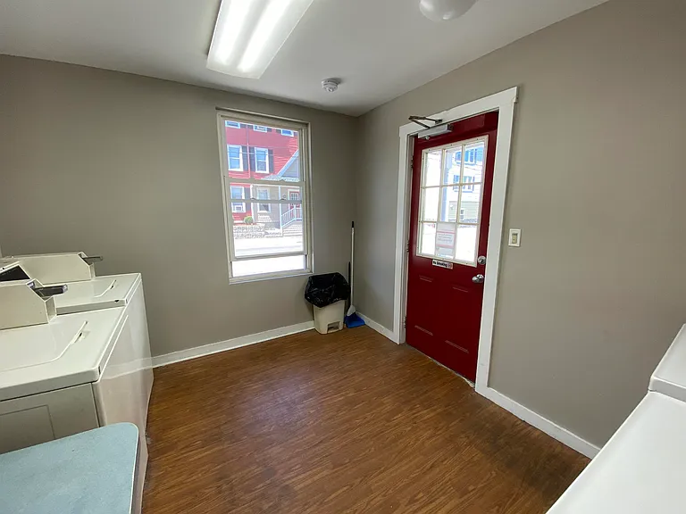193 N Turner St #3W — Photo 23