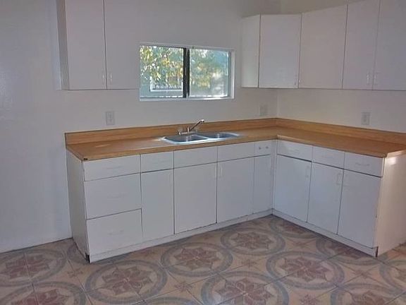 4th image of 1355 W 69th St