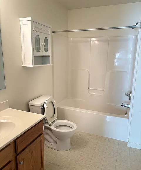 100 Christine Dr #100 — Photo 8