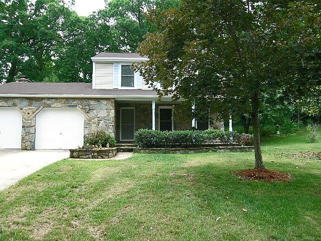 12800 Golden Oak Drive