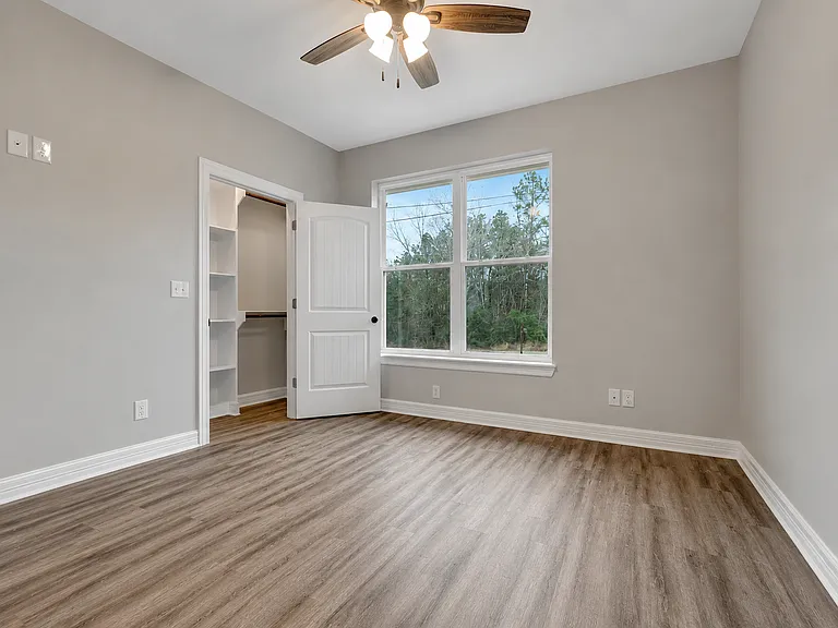 201 Shirey Dr — Photo 8