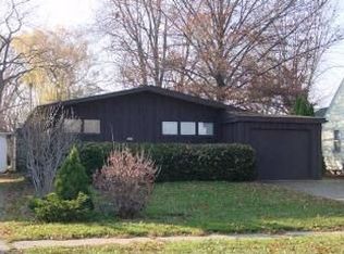 1606 Summit St, Marshalltown, IA 50158