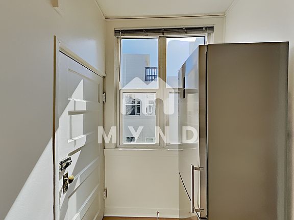 3rd image of 30 Jasper Pl