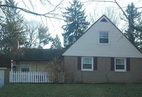 2nd image of 232 W Stroop Rd