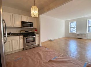 101 Ocean Pkwy APT 2C, Brooklyn, NY