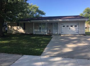 1709 Cinnamon Rd, Fort Wayne, IN 46825